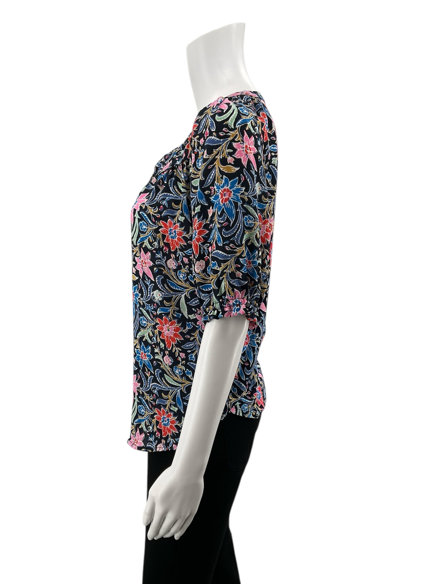 Loft Navy/Red/Tan Floral Pre-Owned Ladies Casual Top - Medium Petite