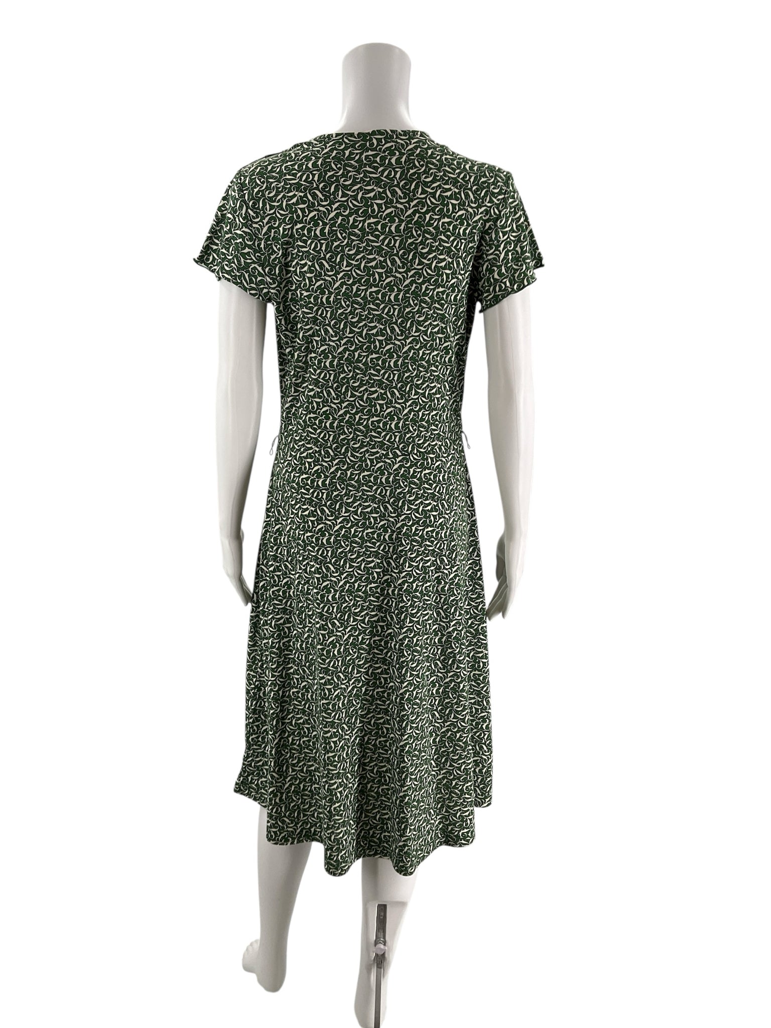 Charter Club ivory and green print ladies dress in size 8, featuring a flowing design and elegant pattern.