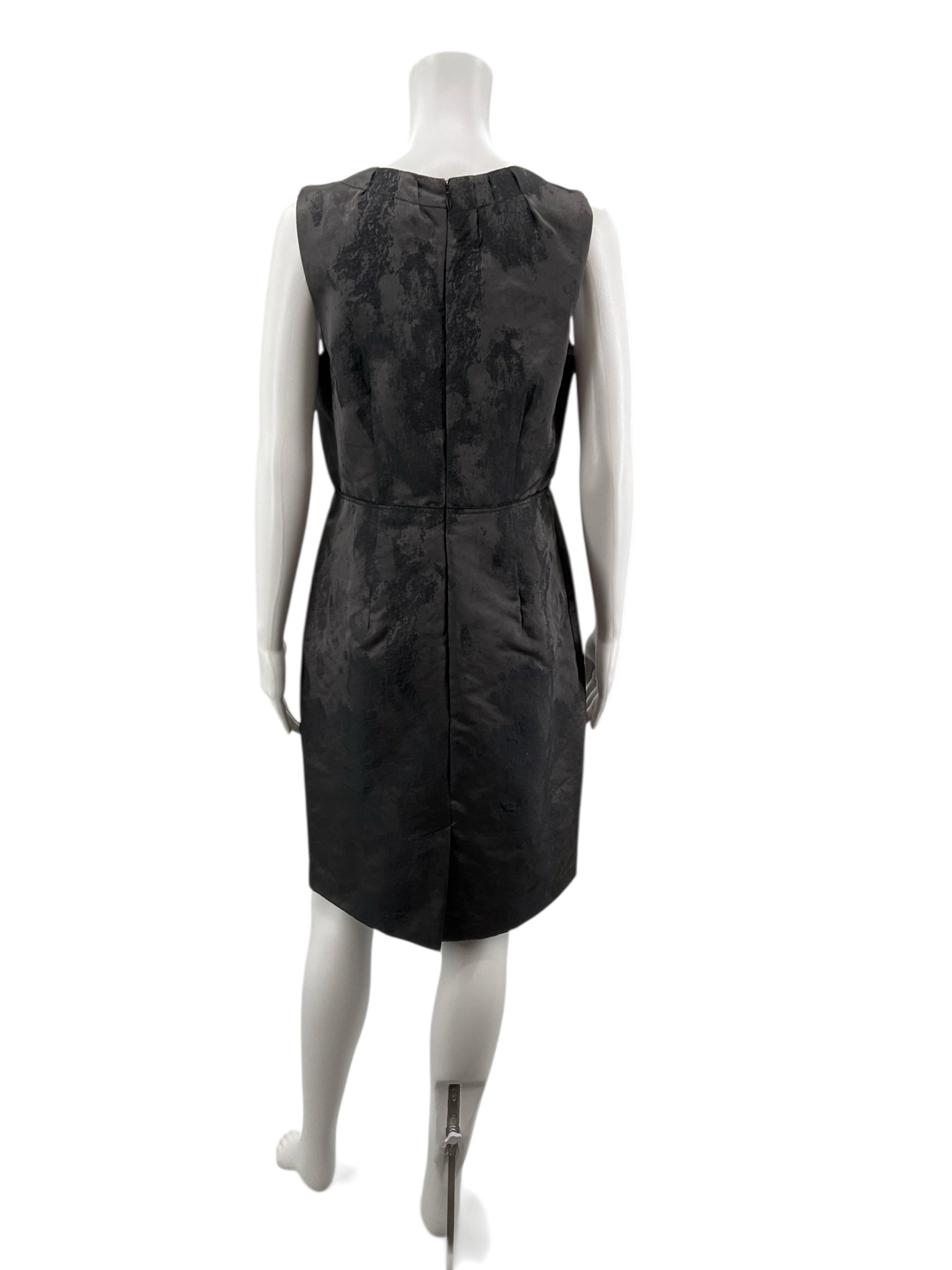 Loft Gray Solid Pre-Owned Ladies Dress - Size 8