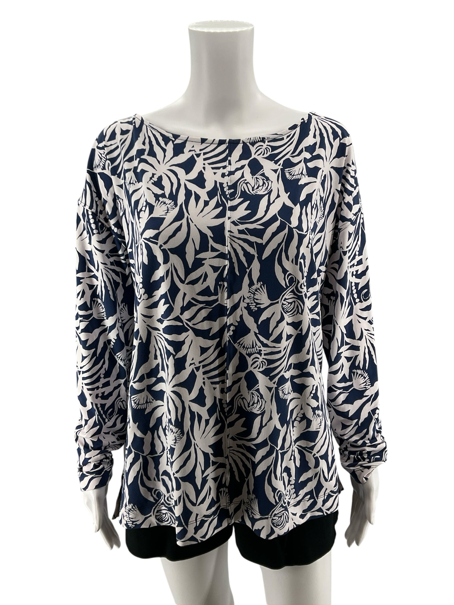 Lilly Pulitzer Loro Top In The Vias Navy Floral Print Boat Neck Blouse | Large