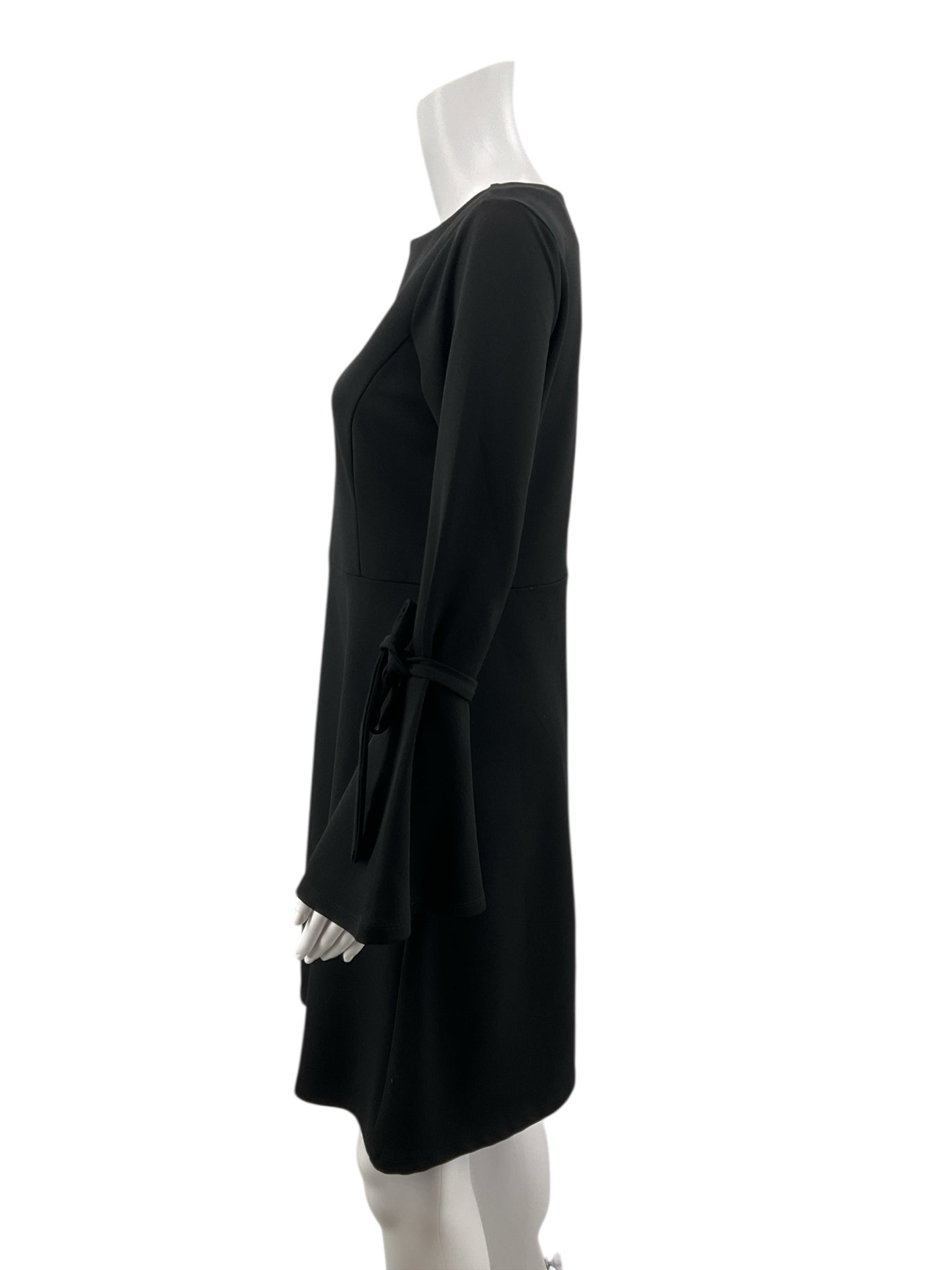 Ann Taylor Black Solid Pre-Owned Ladies Dress - Size 4