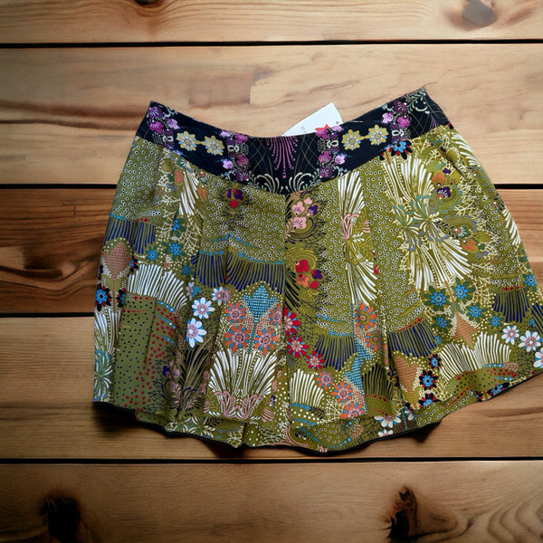 Green skirt shop size 8