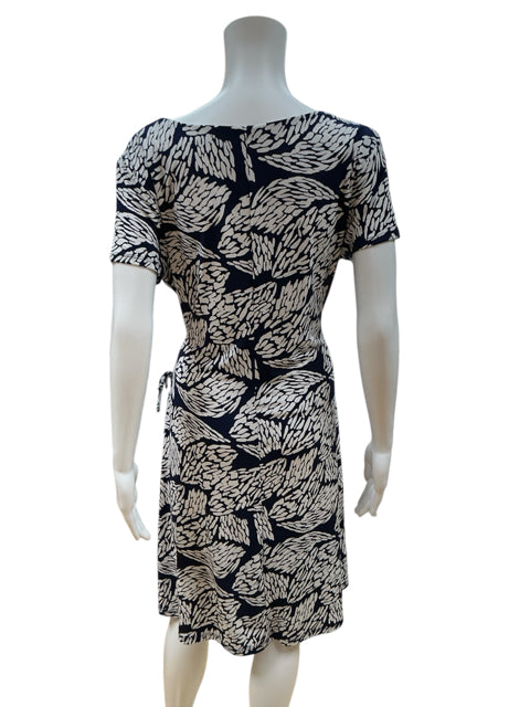 JM Collection White/Navy Print Pre-Owned Ladies Dress - Size 14