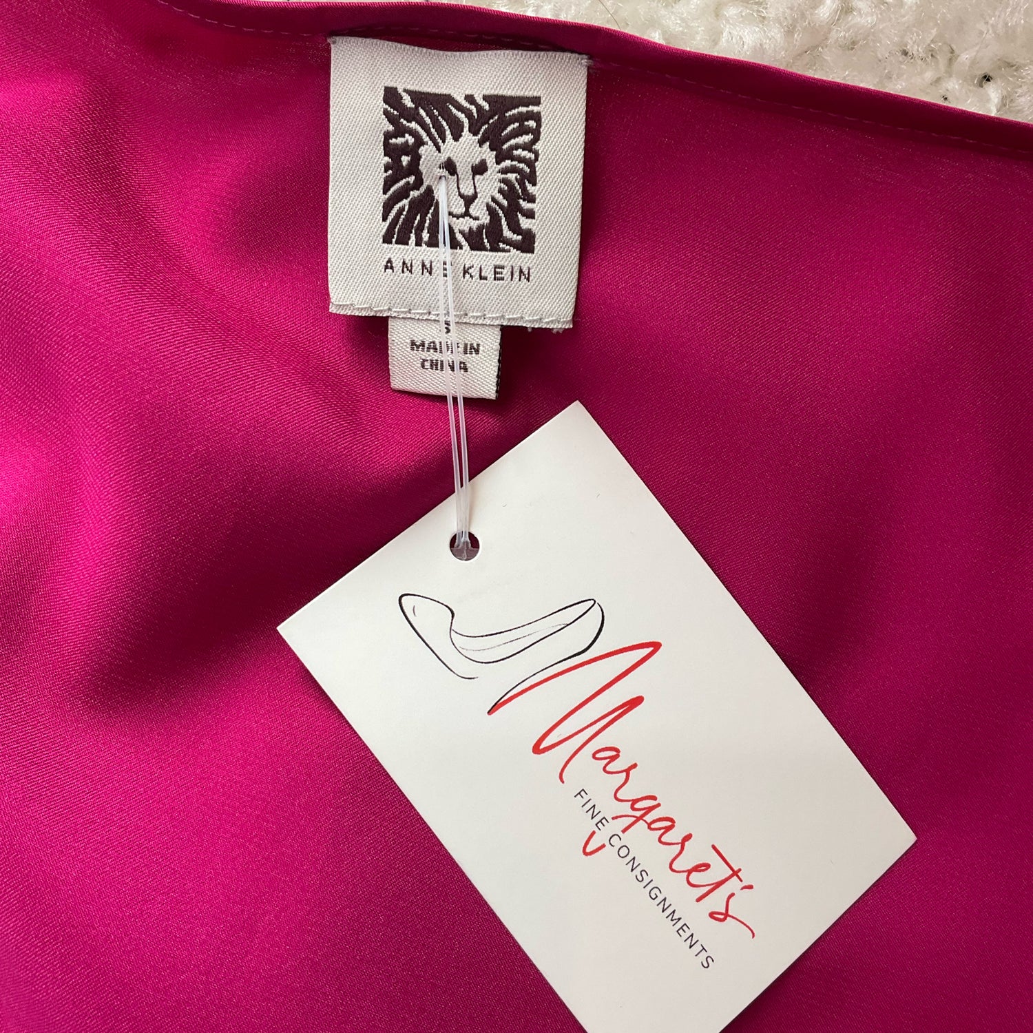 Anne Klein Fuschia Beaded Pre-Owned Ladies Top - Size Small - Margaret’s Fine Consignment