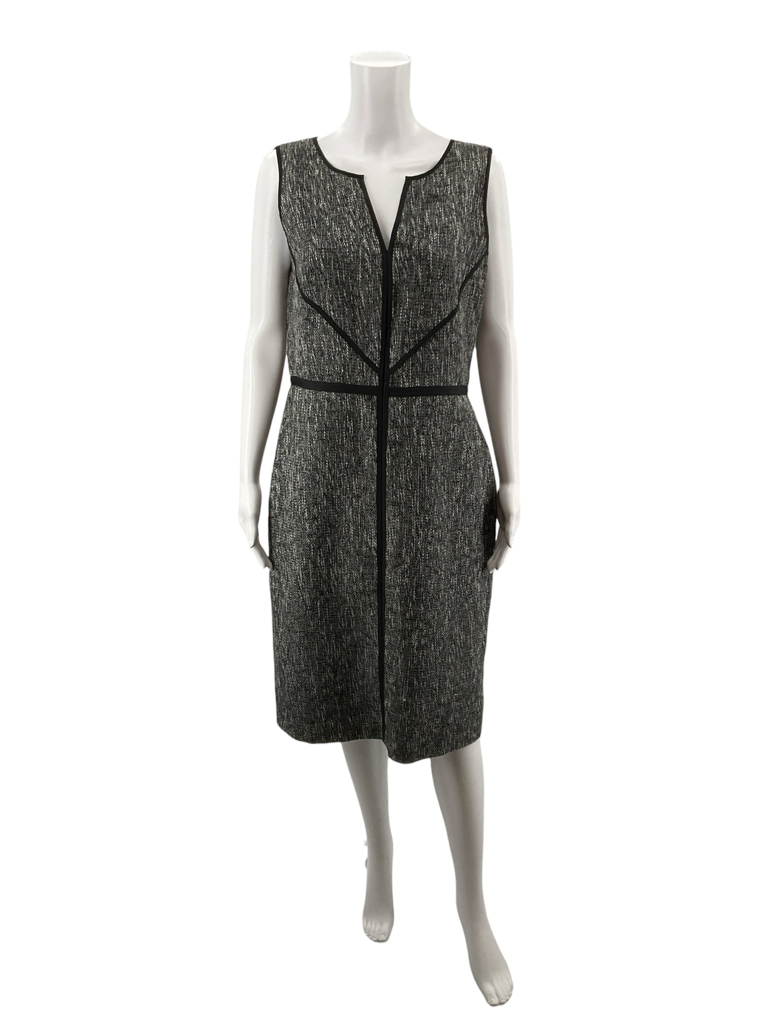 Ann Taylor Black/Gray Solid Pre-Owned Ladies Dress - Size 12