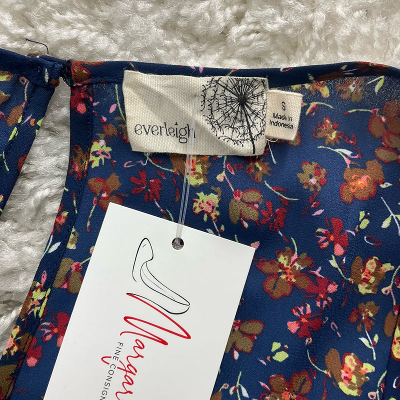 Everleigh Navy/Brown Floral Pre-Owned Ladies Top - Size Small - Margaret’s Fine Consignment