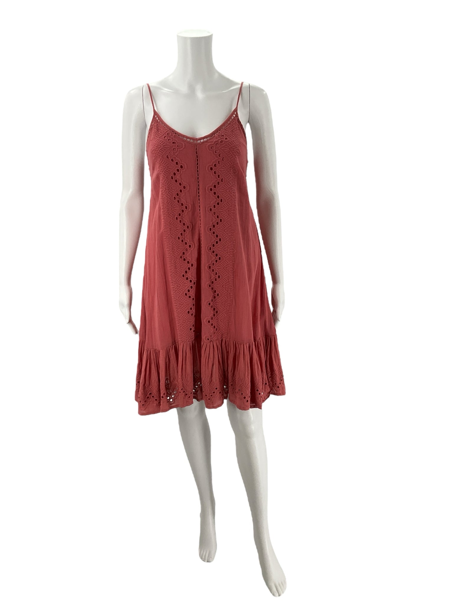 House of Harlow Salmon Eyelet Dress - Size XS with front eyelet detailing and ruffled hem, ideal for casual summer wear, pre-owned condition