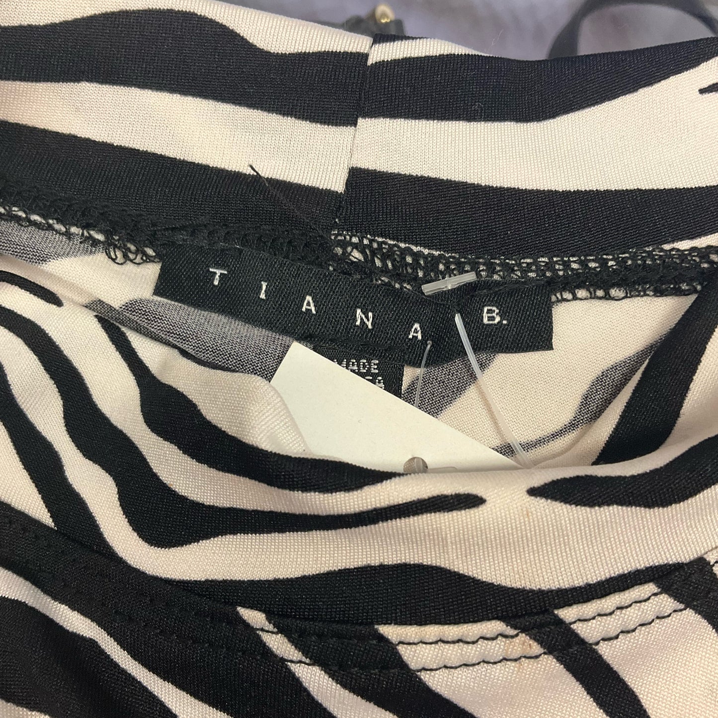 Tiana B. White/Black Zebra Dress Size Medium