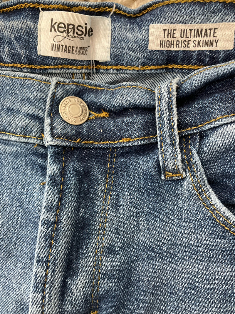 Kensie Blue Solid Pre-Owned Ladies Jeans - Size 6