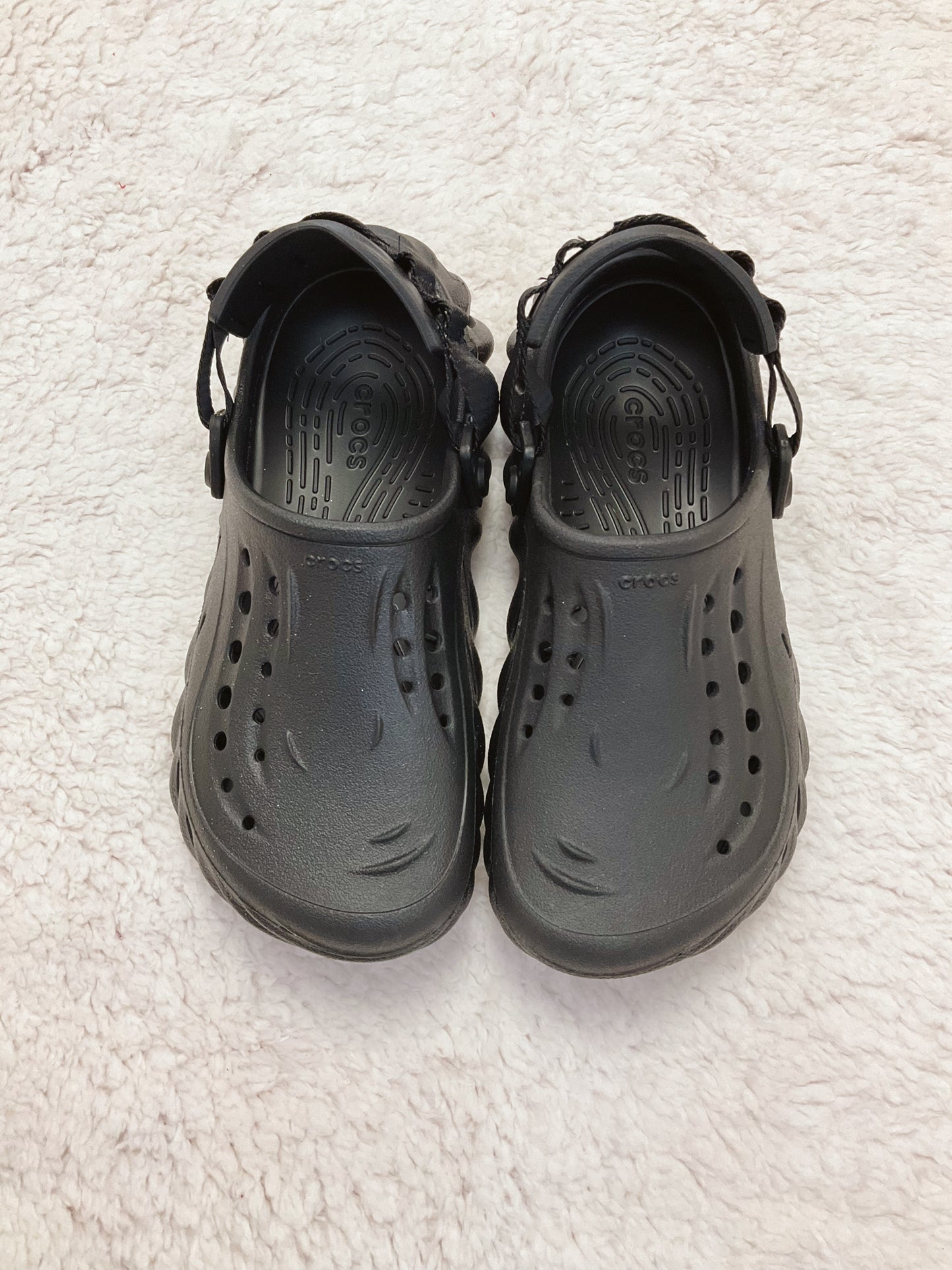 Crocs Shoe Size 7 Black Solid Clogs