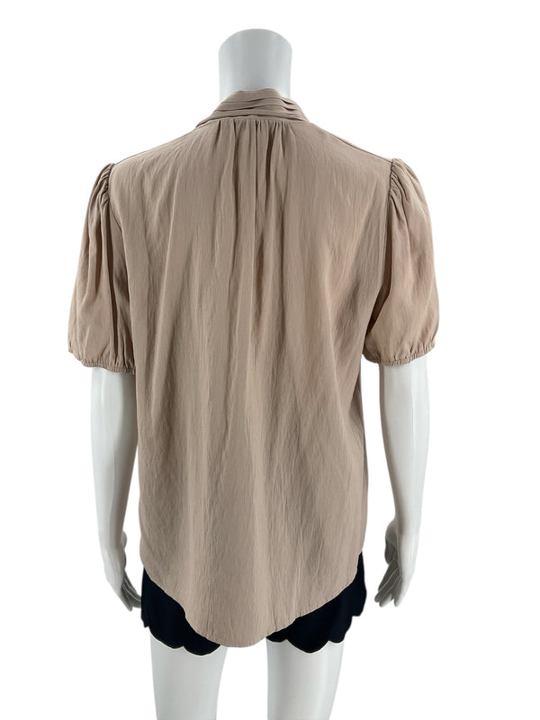 Back view of Fun2Fun Tan Solid Pre-Owned Ladies Top, Size Large, showcasing lightweight fabric and relaxed fit.