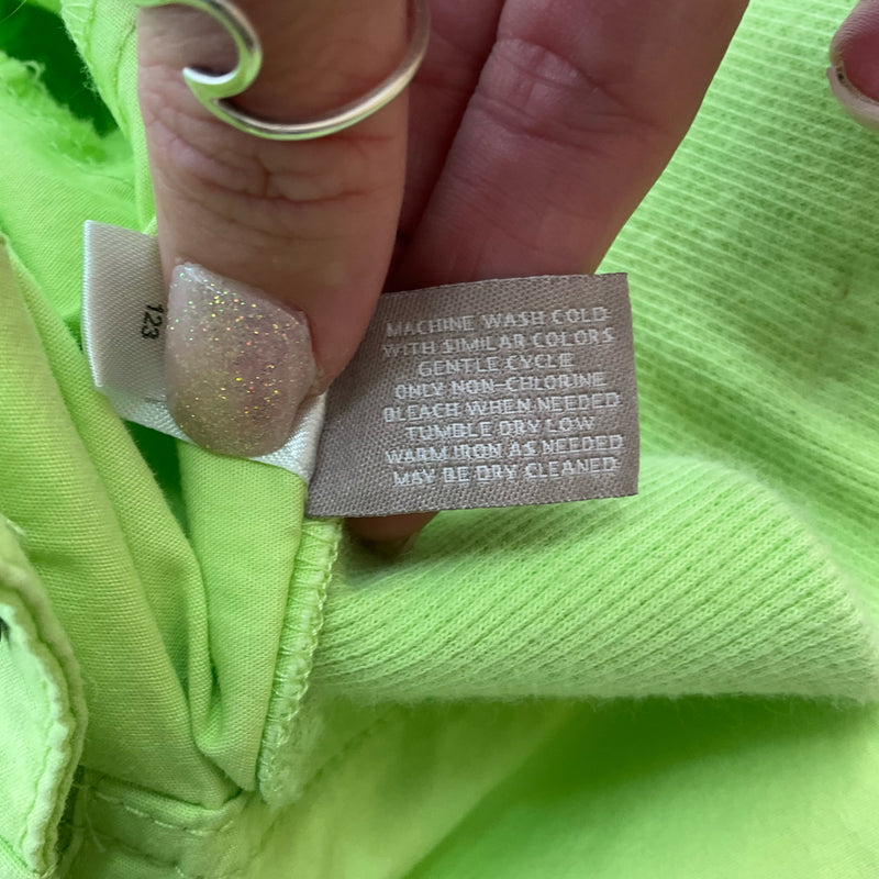 Chico's Lime Green Solid Pre-Owned Ladies Capri Pants - Size 6 - Margaret’s Fine Consignment