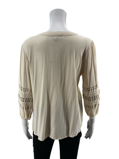 in studio Tan Solid Pre-Owned Ladies Casual Top - Size Medium Petite - Margaret’s Fine Consignment
