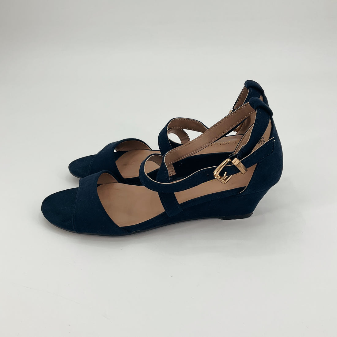 Dream Pairs Navy Solid Pre-Owned Ladies New With Tags Sandals - Size 6.5
