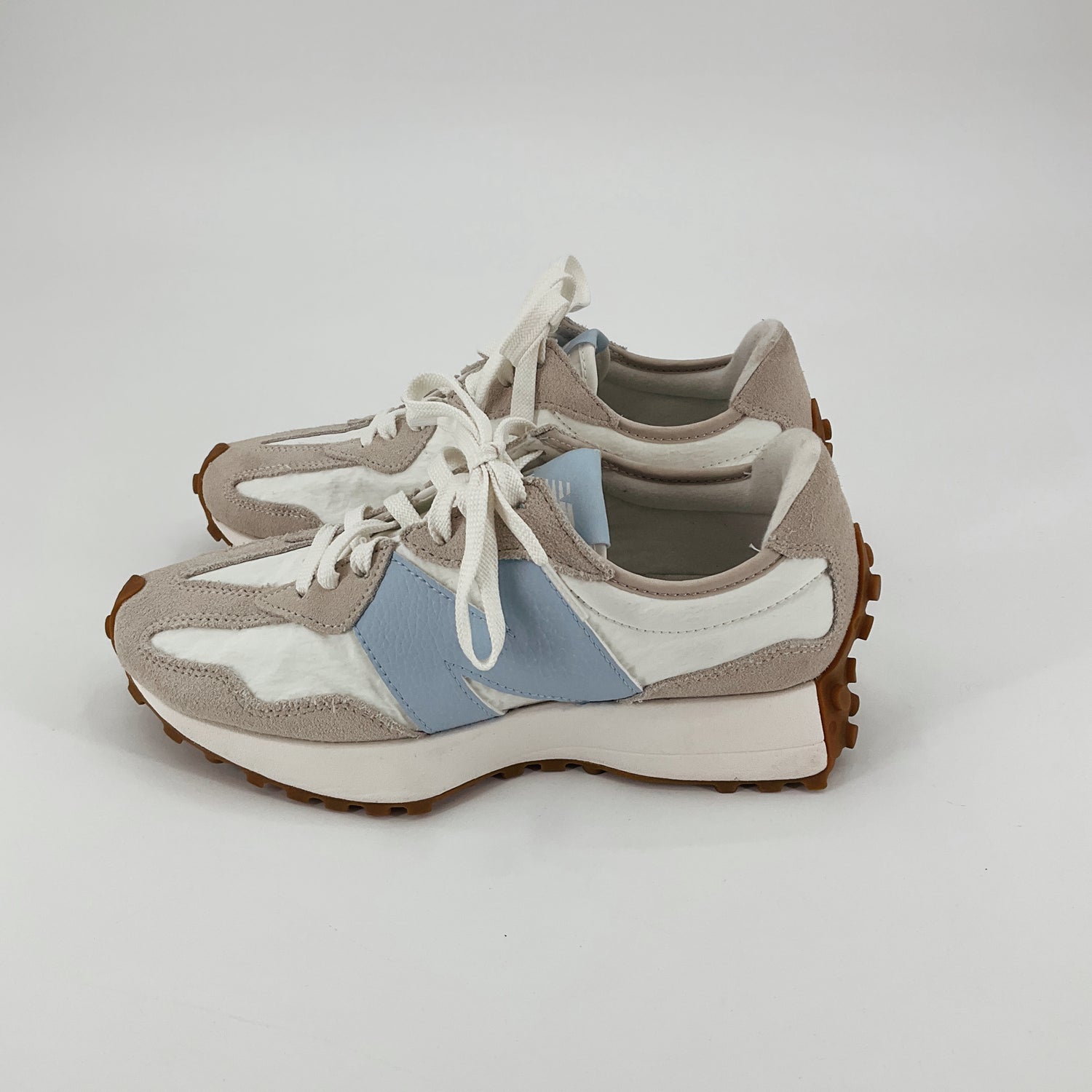 New Balance 327 &