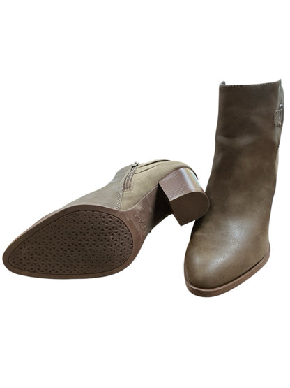 Qupid Taupe Faux Suede Pointed Toe Ankle Booties | Size 7.5