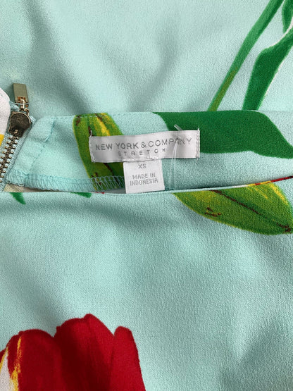 New York &amp; Co Aqua/Red/Yellow Floral Pre-Owned Ladies Dress - Size XS