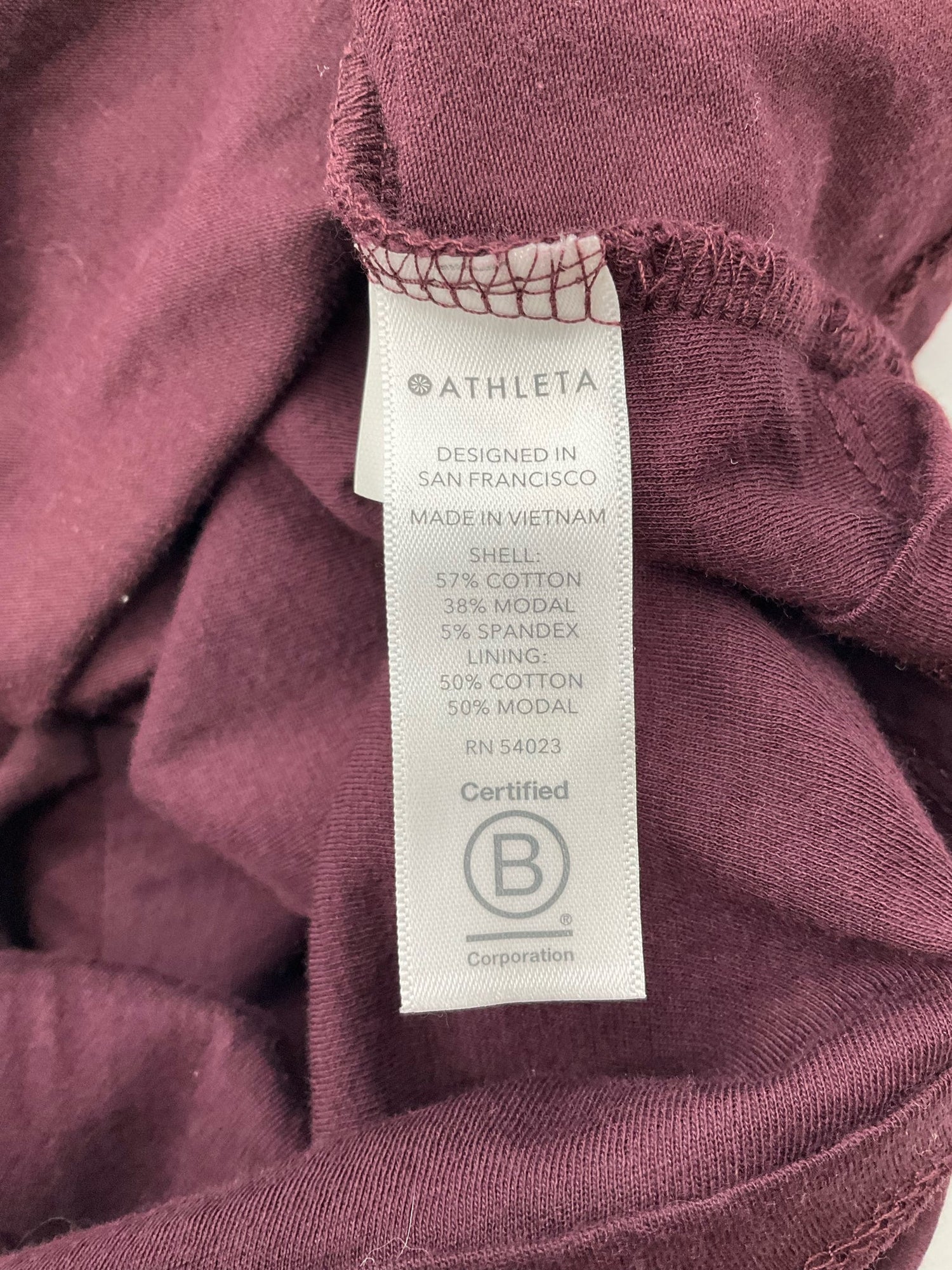 Athleta Burgandy Pre-Owned Ladies Dress - Size Small Petite