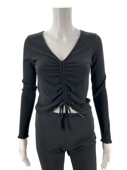 Black ribbed cropped top by Altar&