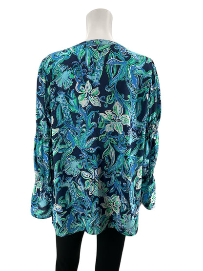 Lilly Pulitzer blues/teal/green Long Sleeve Blues/Teal/Green Floral Pre-Owned Casual Top - Size Large - Size L