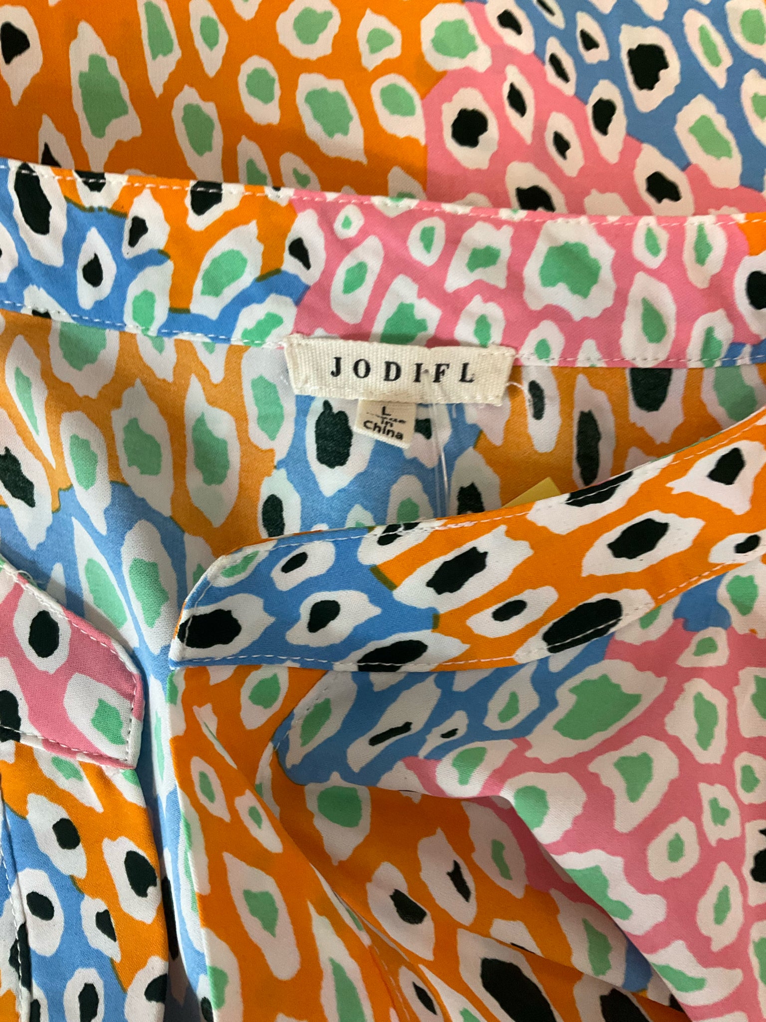 Jodifl Multi Color 3/4 Sleeve Colorful Animal Print Roll-Tab Tunic Blouse Size Large - Size L