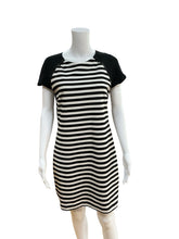 MK black/white Dress Michael Michael Kors Black & White Striped Raglan Sleeve Shift Dress Size 6 - Size 6