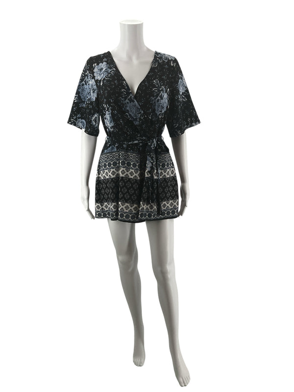 Blue Rain Black/Blue Floral Pre-Owned Ladies Romper - Size Small