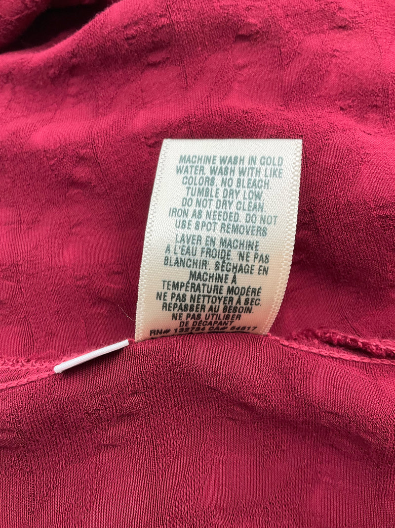 Cloth & Stone Maroon Solid Pre-Owned Ladies Top - Size Small