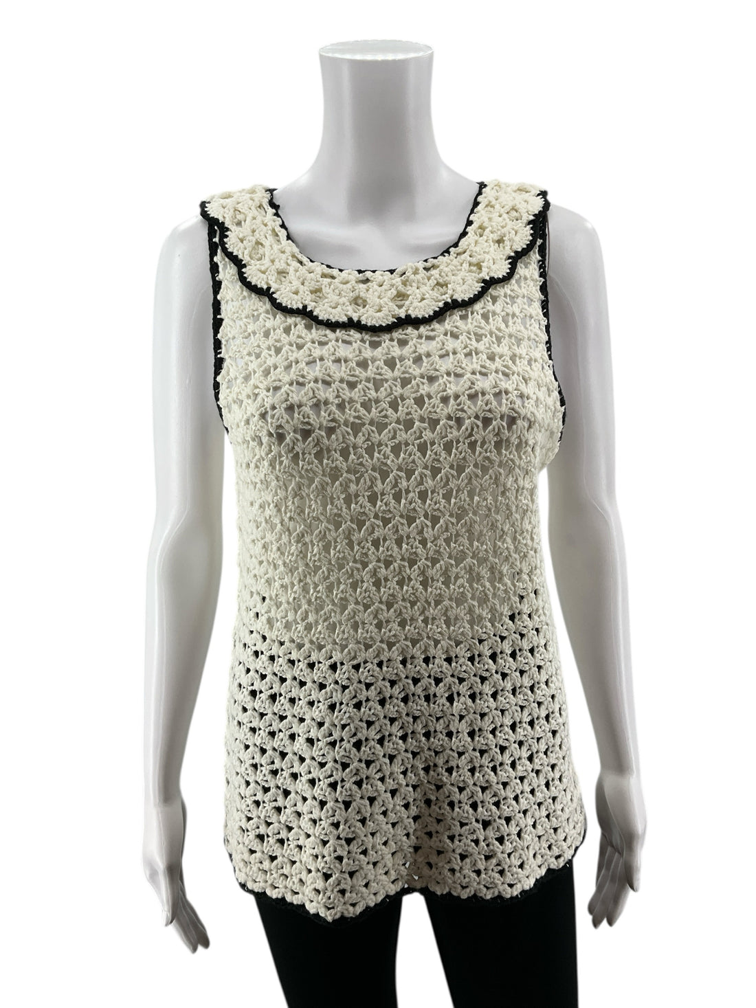 BiBi Cream/Black Sleeveless Cream Crochet Knit Tank Top Scalloped Black Trim Boho Sleeveless Top Size Large - Size L