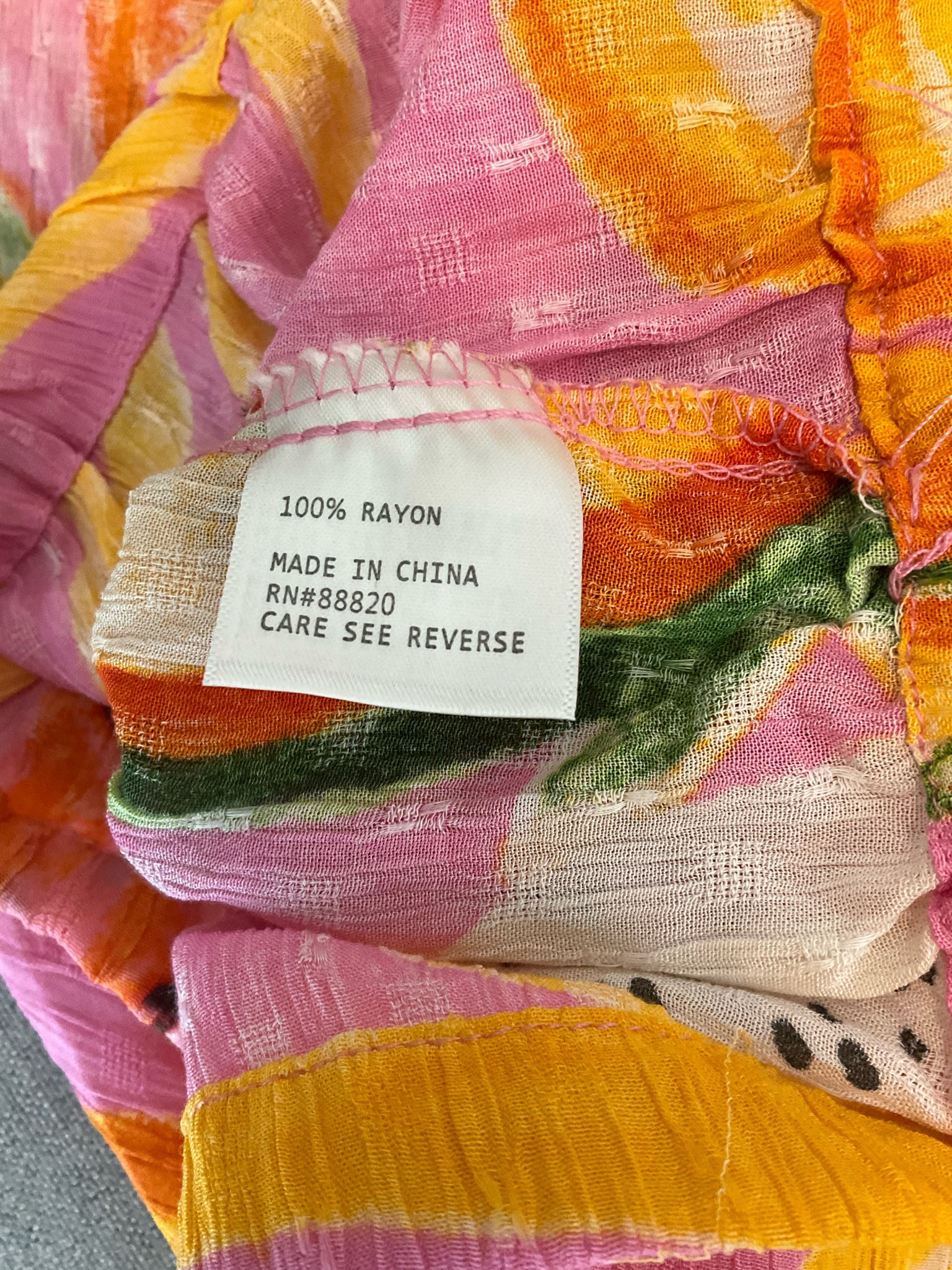 C&amp;C California Pink/Orange/Green Sleeveless Tropical Fruit Print Crop Tank Top Size Large NWT - Size L