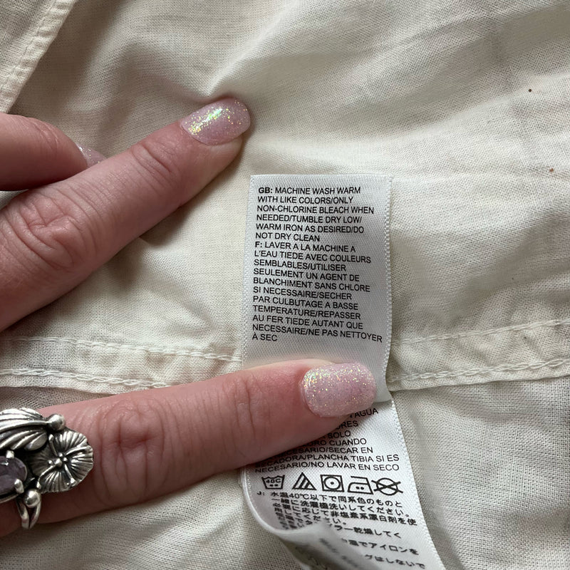 The North Face Cream Solid Pre-Owned Ladies Top - Size Medium - Margaret’s Fine Consignment