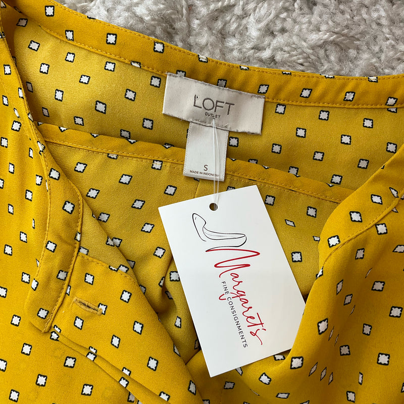 Loft Yellow Print Pre-Owned Ladies Top - Size Small - Margaret’s Fine Consignment