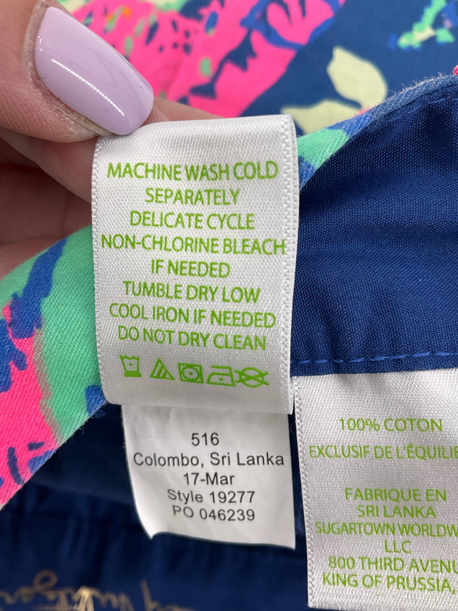 Lilly Pulitzer Size 10 blue/multi Floral Shorts