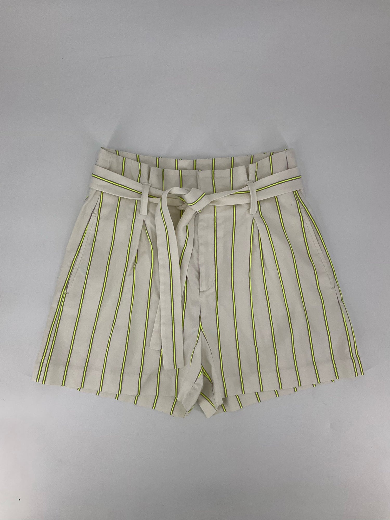 Off white and yellow striped high-rise chino shorts by Banana Republic, size 6, featuring a classic fit for summer casual wear.