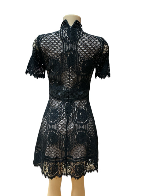 BB Dakota Chevis Black Floral Embroidered Short Sleeve Mini Dress Size 8 - ONLINE ONLY