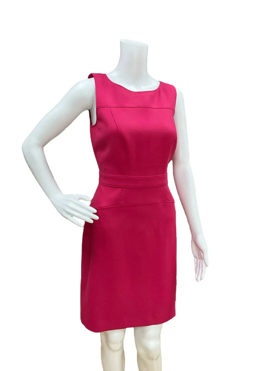Loft pink solid pre-owned ladies dress in size 6, featuring a classic design and soft fabric.