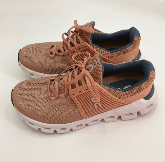 On Cloud Peach/Navy Sneakers Size 6.5 - side view