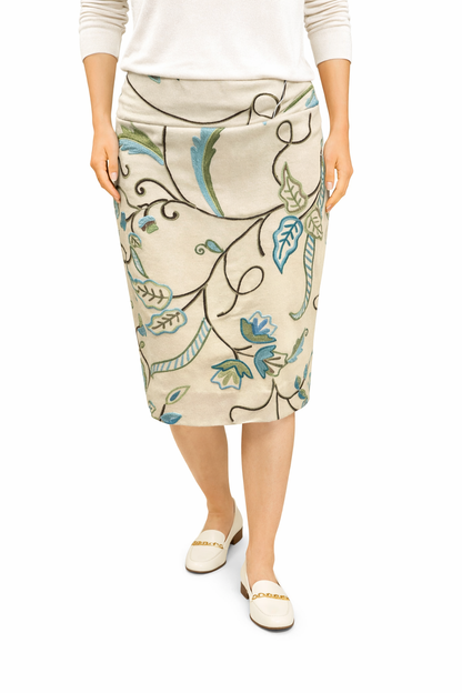 Loft Tan/Blue/Green Floral Pre-Owned Ladies Skirt - Size 10