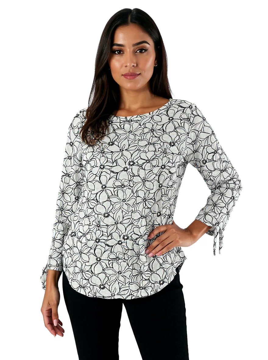 T by Talbots White/Black Floral Pre-Owned Ladies Top - Size XS - Margaret’s Fine Consignment