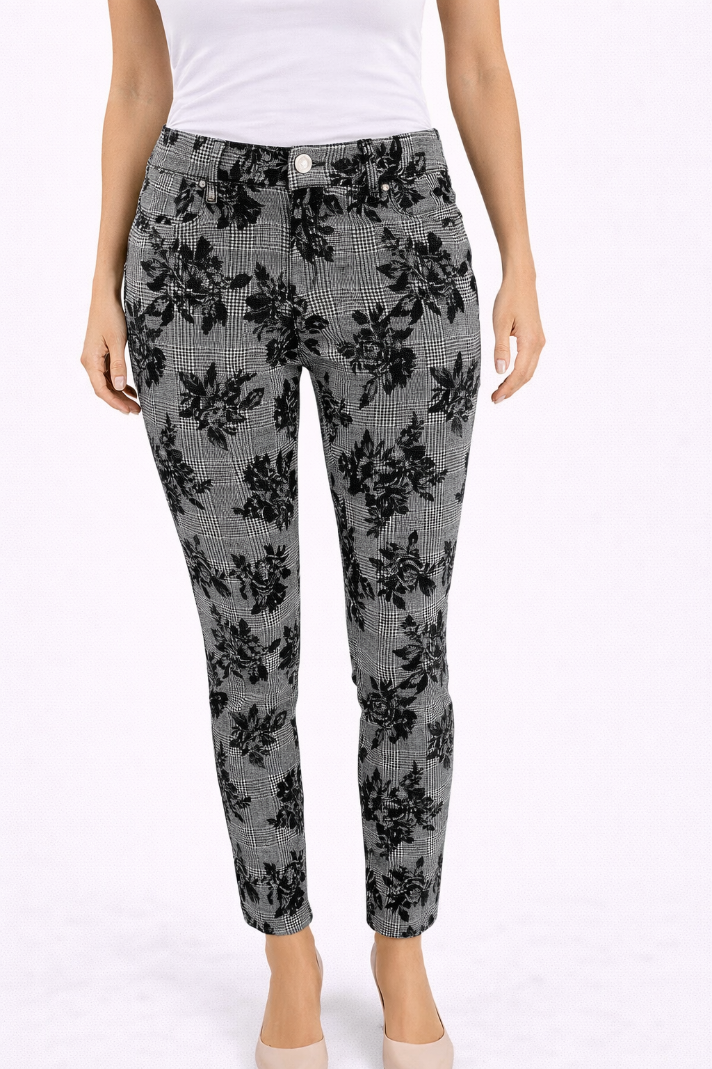 Verve Blues Navy/White Floral Pre-Owned Ladies Pants – Size 6 - Margaret’s Fine Consignment