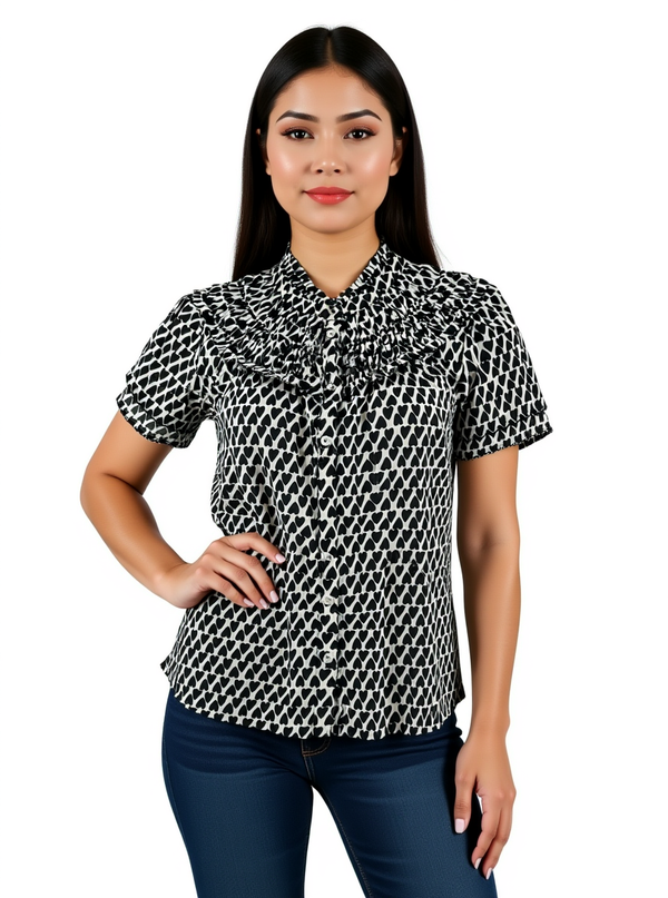 Ivy Jane White/Black Print Pre-Owned Ladies Top - Size Small
