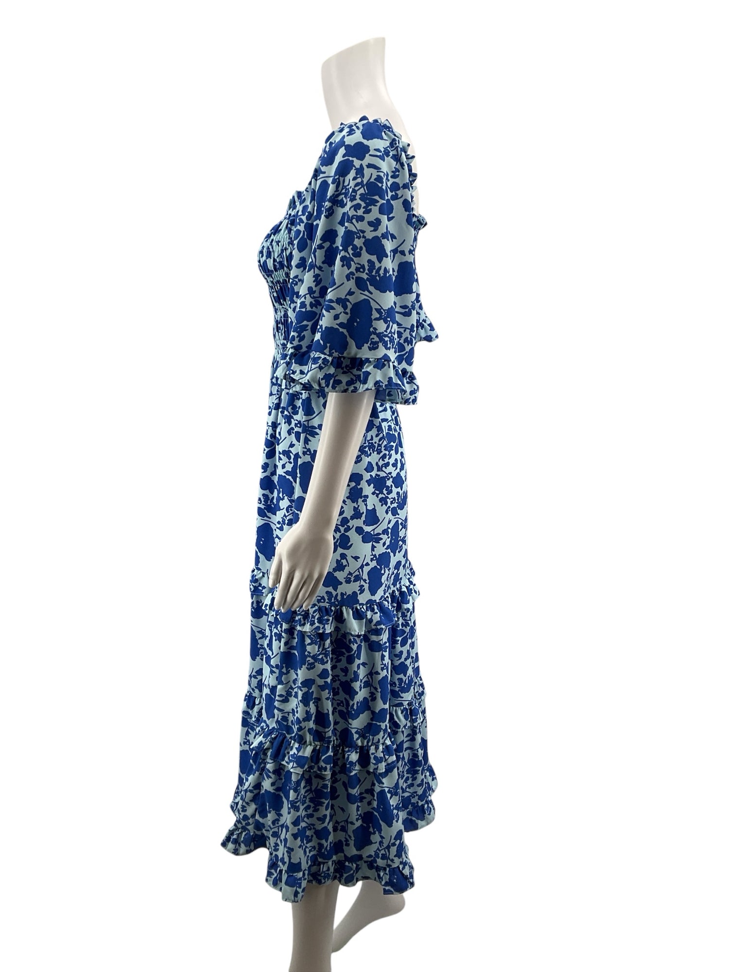 She + Sky Blue Maxi She + Sky Blue Floral Smocked Tiered Midi Dress Size Small - Size S