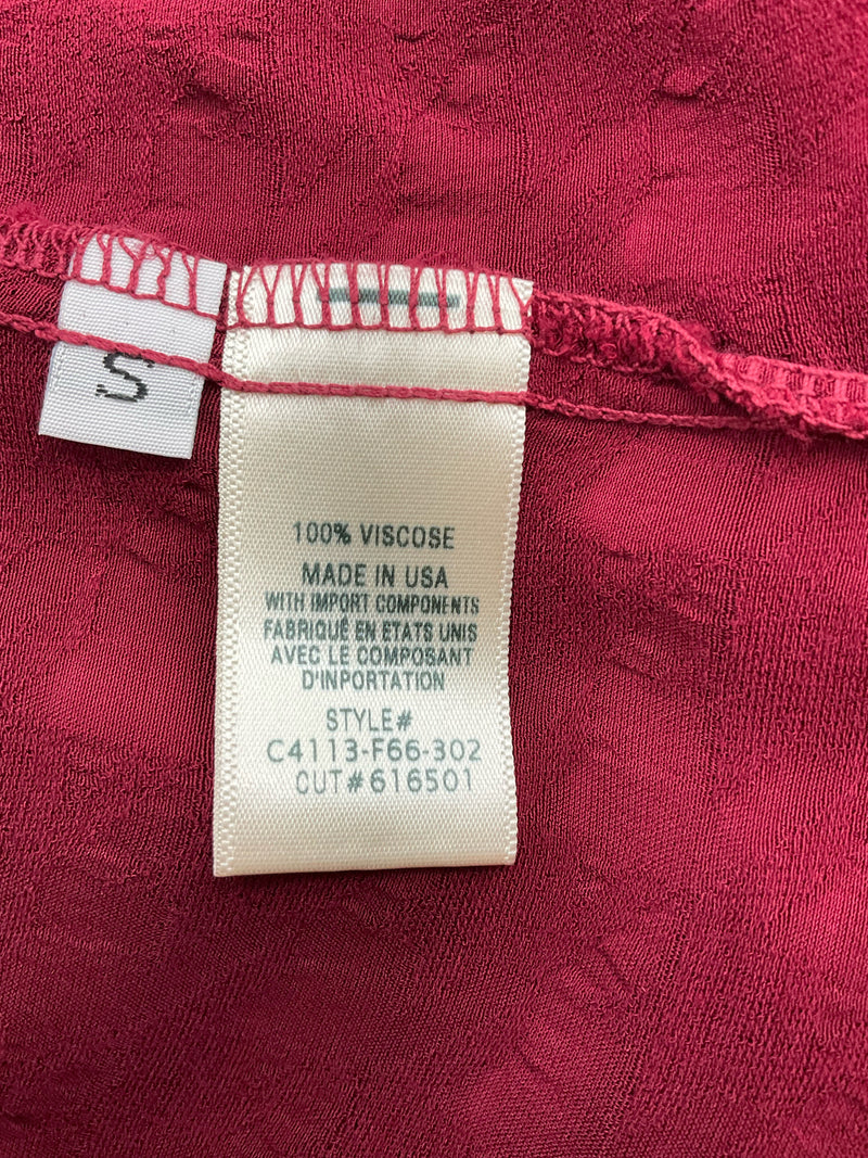 Cloth & Stone Maroon Solid Pre-Owned Ladies Top - Size Small