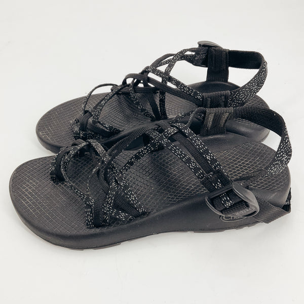 Chaco Black Pre-Owned Ladies Sandals - Size 8 with adjustable strappy uppers and durable ChacoGrip outsole, ideal for hiking and outdoor wear.