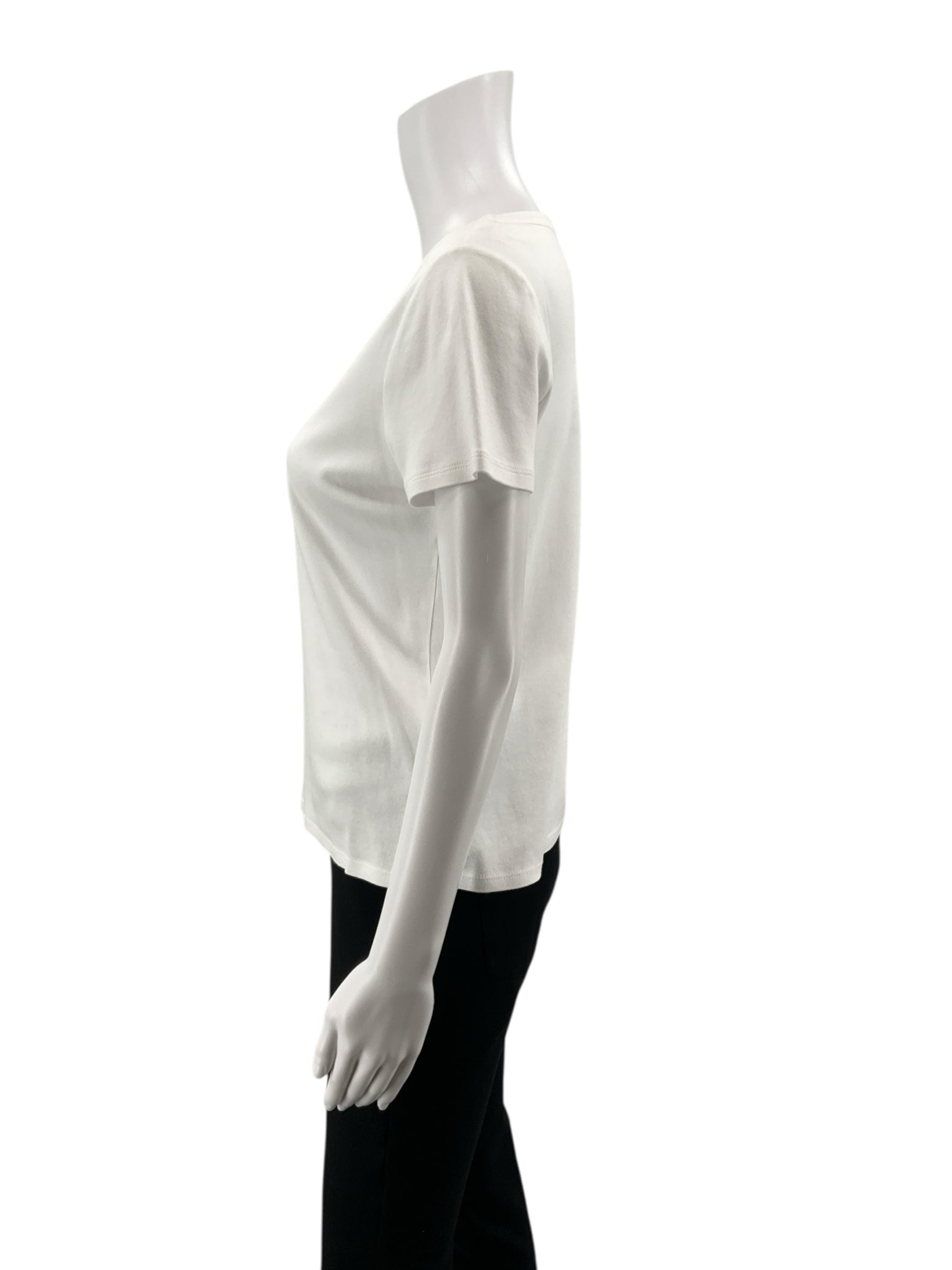 Talbots White Solid Pre-Owned Ladies Casual Top - Size Medium Petite - Margaret’s Fine Consignment