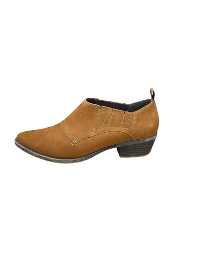 Steve Madden Camel Suede Triple Gore Chelsea Ankle Boots | Size 7.5