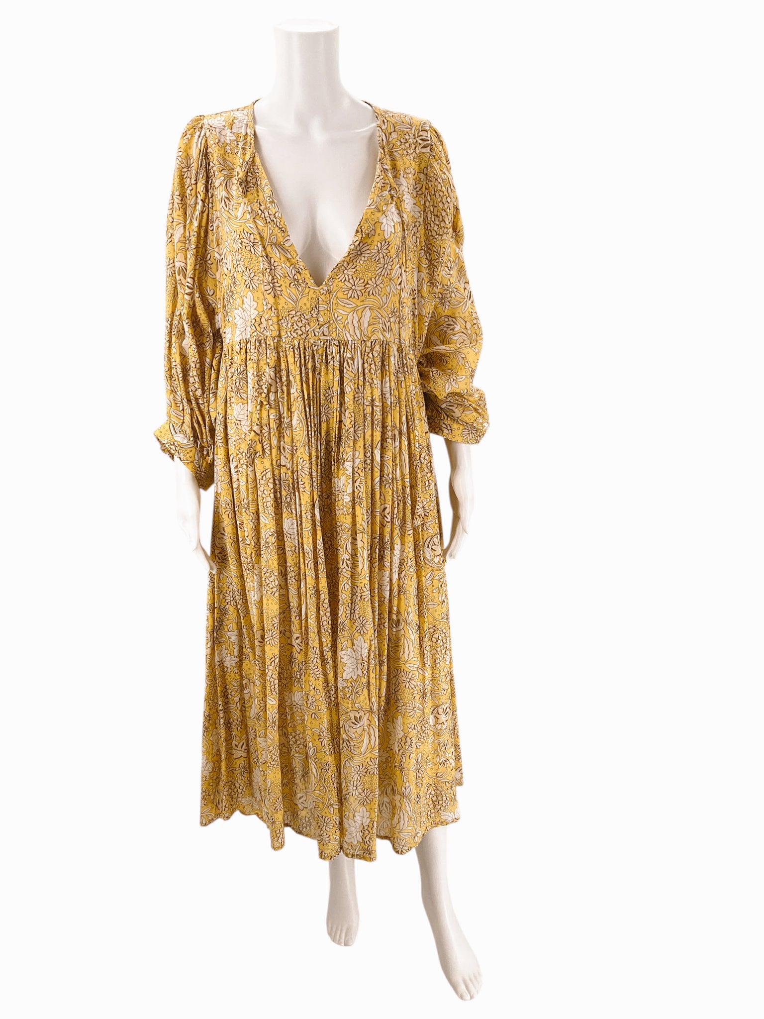 Sundry Yellow/Tan Floral Dress - Size 4 with deep V-neck and long sleeves, pre-owned beach style maxi dress ideal for casual summer outings.