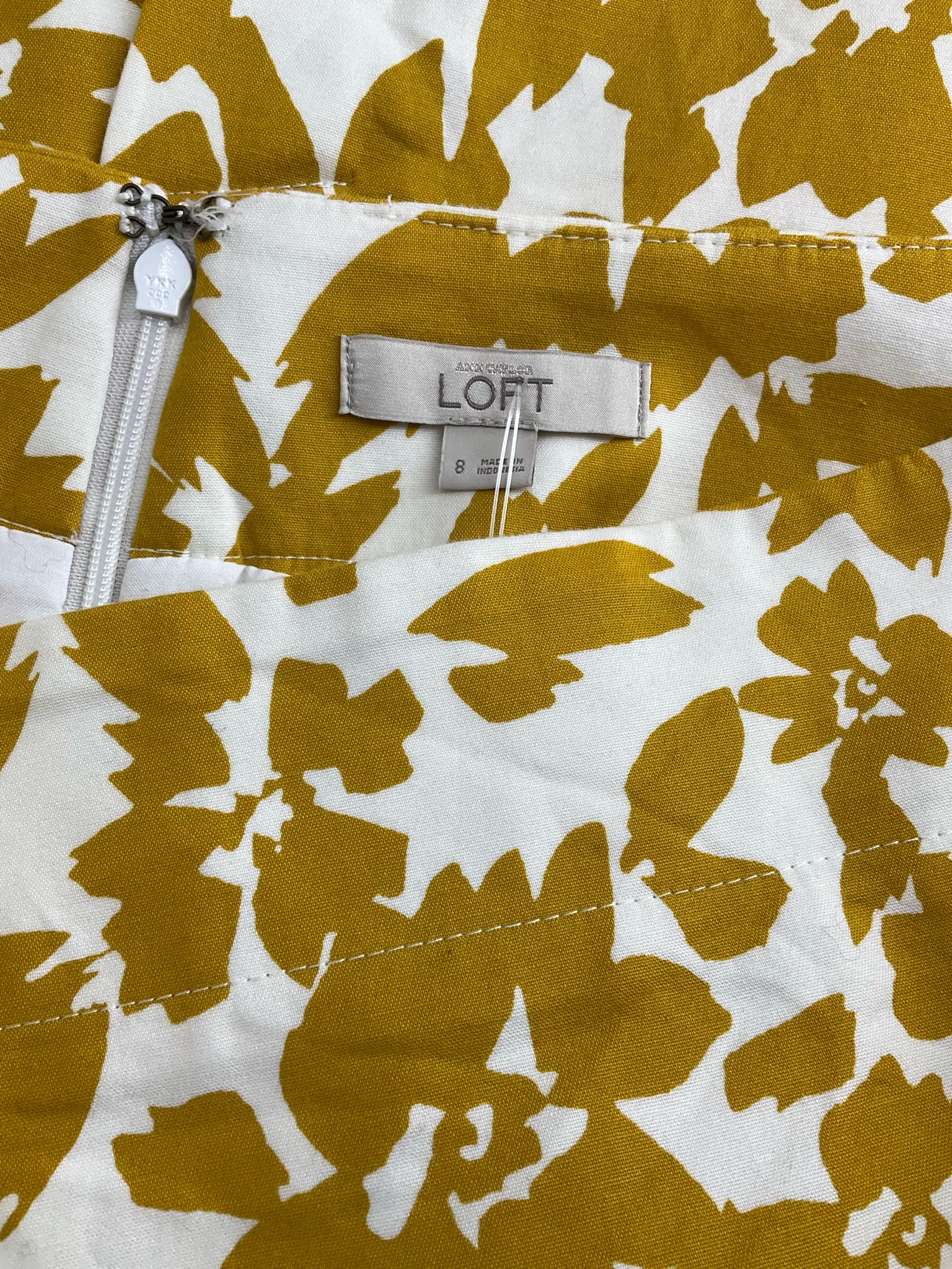 loft mustard/white Skirt Mustard/White Floral Pre-Owned Ladies Skirt - Size 8 - Size 8