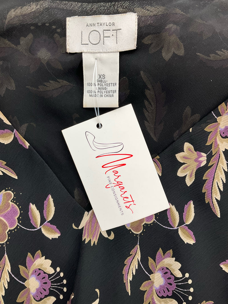 Loft Black/Purple/Tan Floral Pre-Owned Ladies Casual Top - Size XS