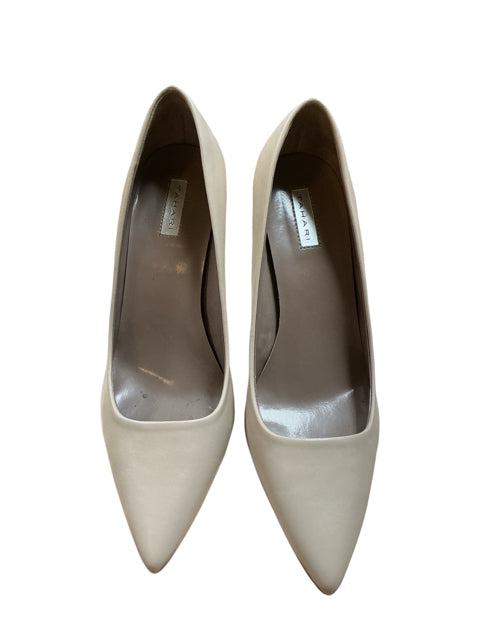 Tahari Shoe Size 8 Nude Solid Pre-Owned Ladies Heel